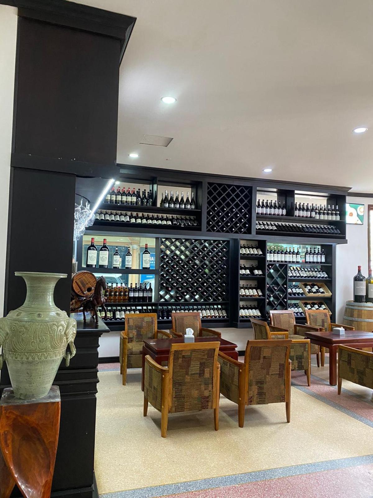 Subinh Hotel And Restaurant 빡세 외부 사진